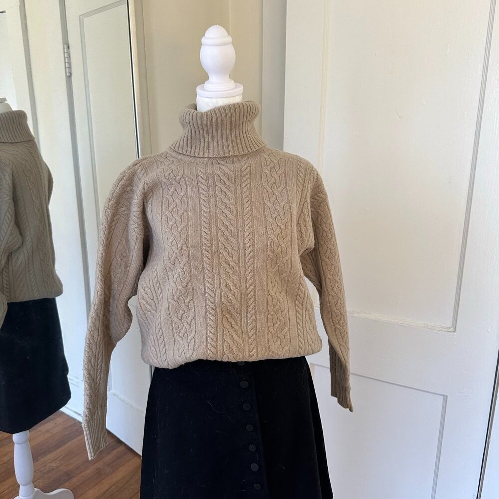 Vintage Anne Klein 100% Wool Cable Knit Turtleneck Sweater